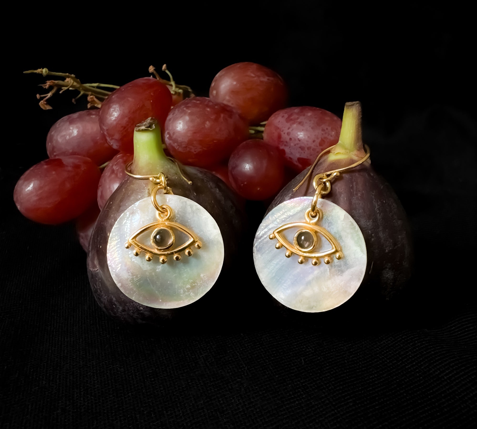 Fortuna Eye Mother of Pearl Earrings Gold