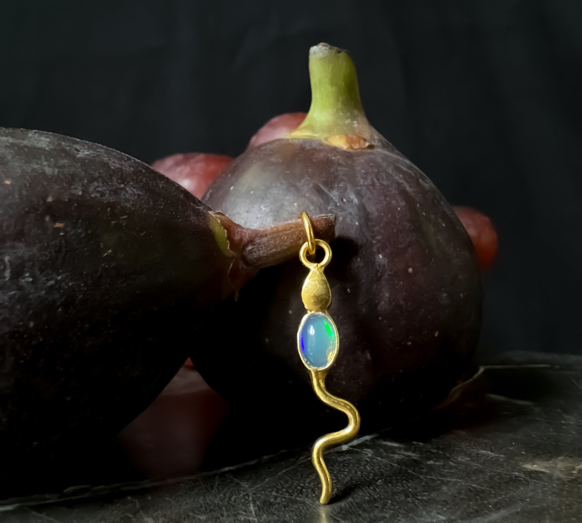 Eva Serpent Pendant Gold - Opal