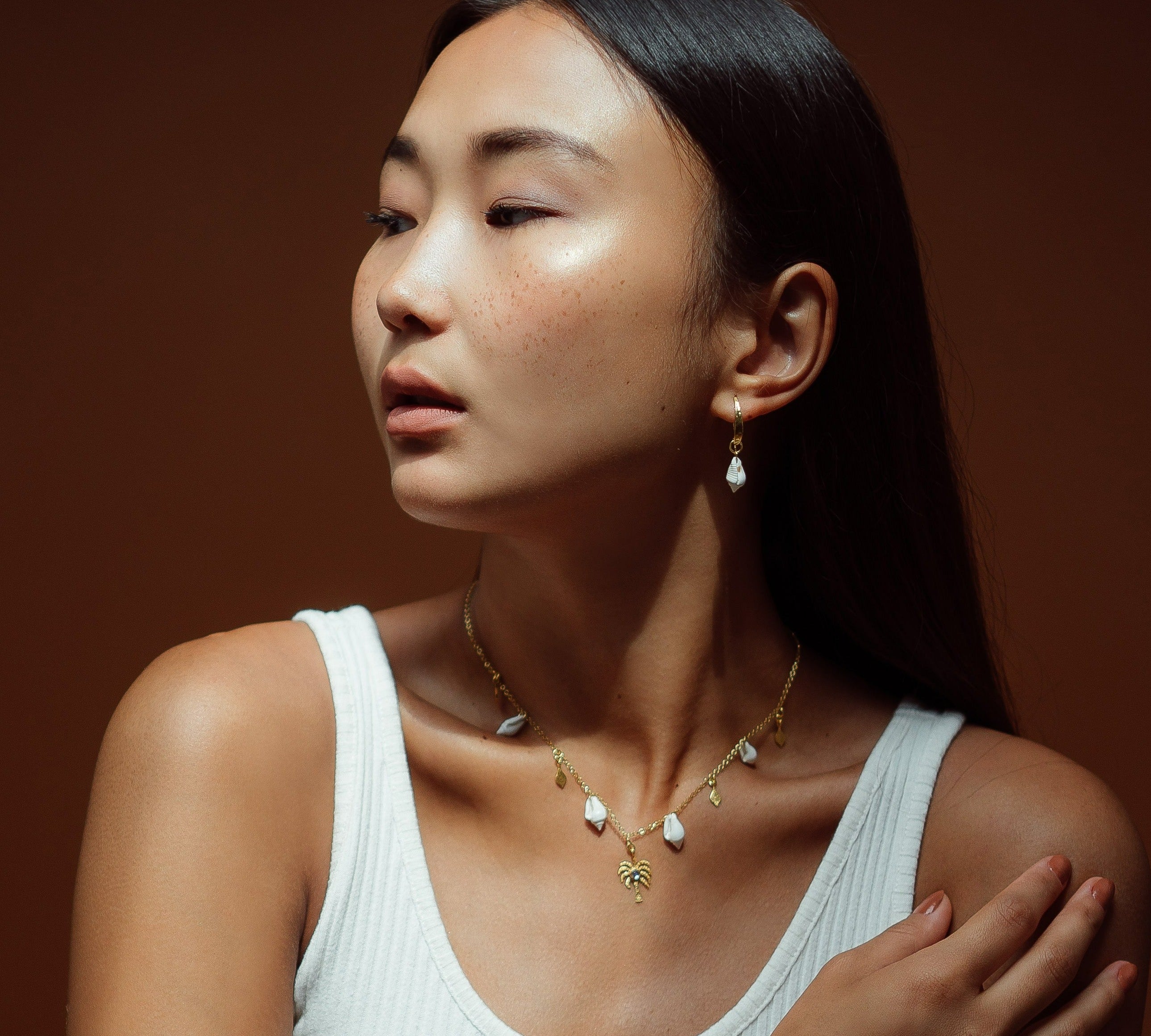 Concha - White Shell Earrings Gold, Silver
